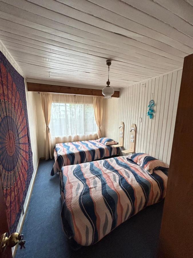 Hotel Purple Fox à Ancud Extérieur photo